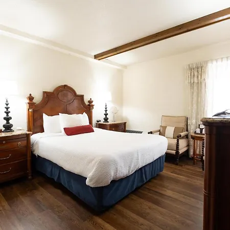 Fireside Inn And Suites Bangor-3